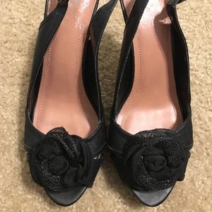 Vince Camuto Mista Black Slingback Heel w Rose